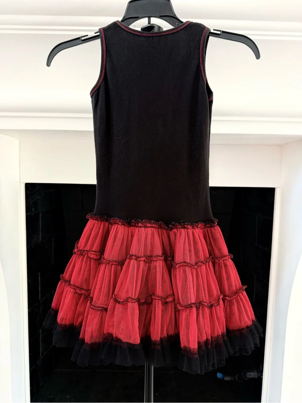 Ooh! La, La! Couture sleeveless black
